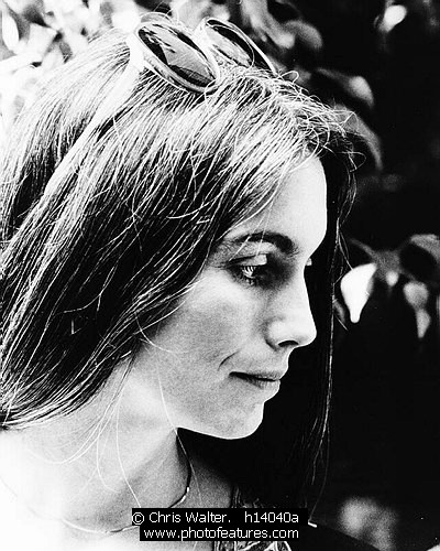 Photo of Emmylou Harris by Chris Walter , reference; h14040a,www.photofeatures.com