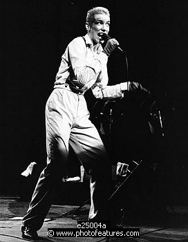 Photo of Eurythmics by Chris Walter , reference; e25004a,www.photofeatures.com