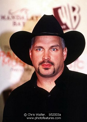 Photo of Garth Brooks by Chris Walter , reference; b52003a,www.photofeatures.com