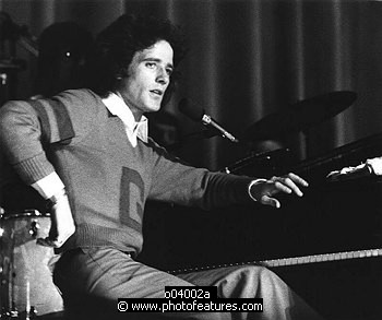 Photo of Gilbert O'Sullivan by © Chris Walter , reference; o04002a,www.photofeatures.com