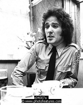 Photo of Gilbert O'Sullivan by © Chris Walter , reference; o04007a,www.photofeatures.com