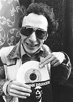 Photo of Graham Parker 1977<br> Chris Walter<br>