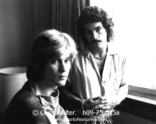Daryl Hall and John Oates h09-75-015a photography by © Chris Walter Photo of Daryl Hall and John Oates for media use , reference; h09-75-015a,www.photofeatures.com