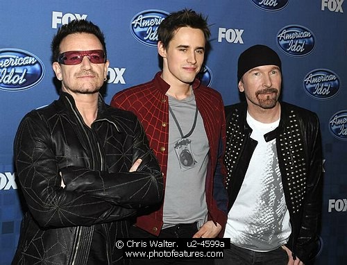Photo of 2011 American Idol Finale by Chris Walter , reference; u2-4599a,www.photofeatures.com