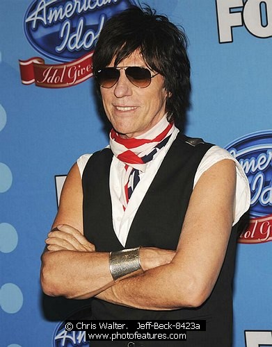 Photo of Idol Gives Back 2010 by Chris Walter , reference; Jeff-Beck-8423a,www.photofeatures.com