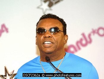Photo of Isley Brothers by Chris Walter , reference; DSCF2362a,www.photofeatures.com