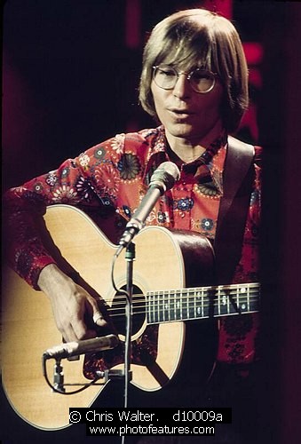 John Denver d10009a photography by © Chris Walter Photo of John Denver for media use , reference; d10009a,www.photofeatures.com