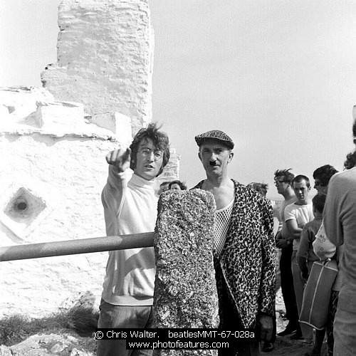 Photo of John Lennon by Chris Walter , reference; beatlesMMT-67-028a,www.photofeatures.com