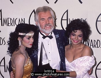 Photo of Kenny Rogers by © Chris Walter , reference; kr001a,www.photofeatures.com