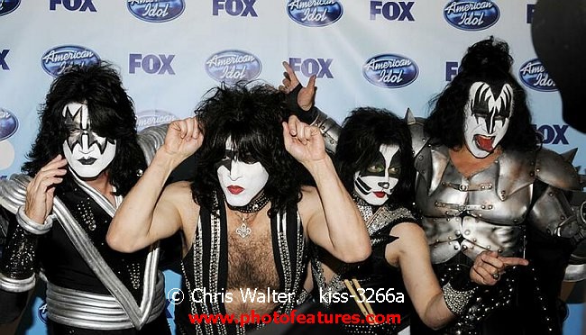 Photo of Kiss for media use , reference; kiss-3266a,www.photofeatures.com