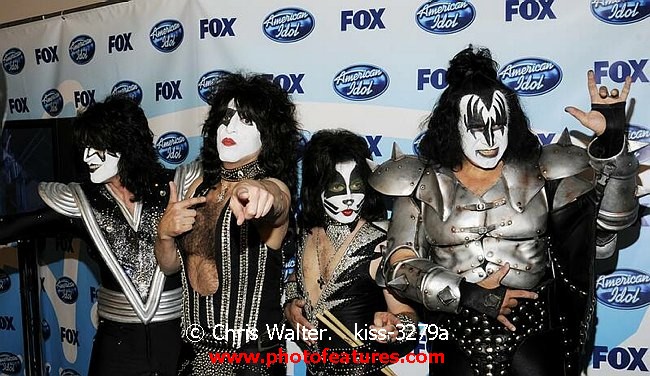 Photo of Kiss for media use , reference; kiss-3279a,www.photofeatures.com