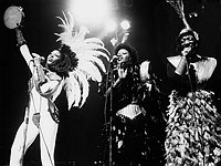Photo of Labelle with Patti Labelle 1975<br> Chris Walter<br>