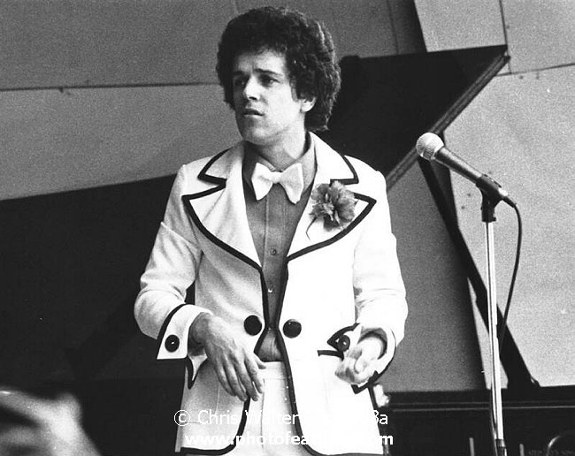 Photo of Leo Sayer for media use , reference; s13003a,www.photofeatures.com