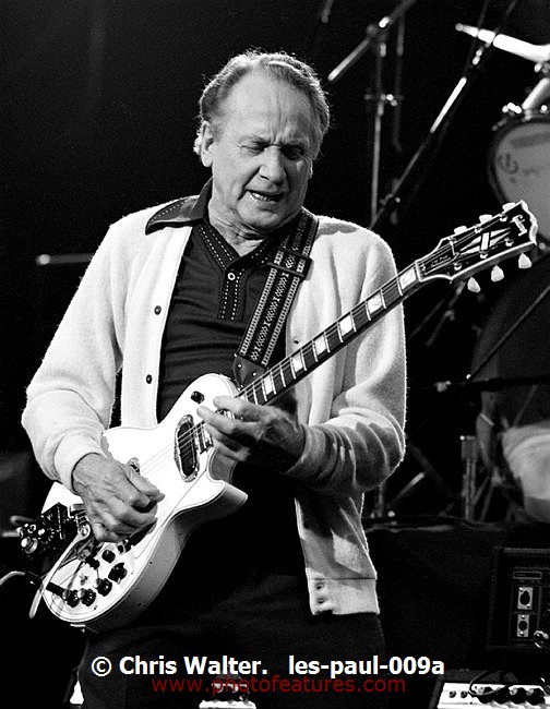 Photo of Les Paul for media use , reference; les-paul-009a,www.photofeatures.com