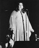 Photo of Mama Cass 1971<br> Chris Walter<br>