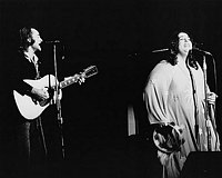 Photo of Dave Mason 1971 with Mama Cass Elliott at Albert Hall<br> Chris Walter<br>