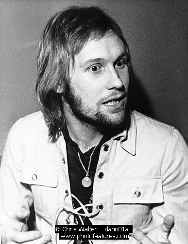 Photo of Manfred Mann by Chris Walter , reference; dabo01a,www.photofeatures.com