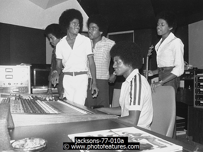 Photo of Michael Jackson for media use , reference; jacksons-77-010a,www.photofeatures.com