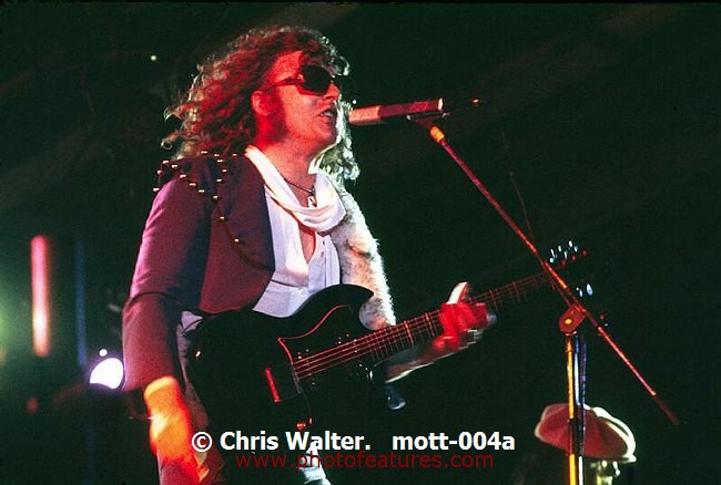 Photo of Mott The Hoople for media use , reference; mott-004a,www.photofeatures.com