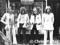 Mott The Hoople 1973 Mick Ralphs, Ian Hunter, Dale Griffen, Overend Pete Watts<br> Chris Walter<br>