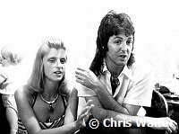 Wings 1973 Linda McCartney and Paul McCartney backstage July 6th 1973 Birmingham<br> Chris Walter
