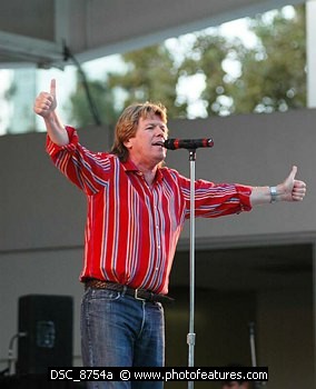 Photo of Peter Noone 2005 by Chris Walter , reference; DSC_8754a,www.photofeatures.com