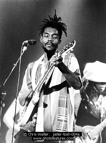 Photo of Peter Tosh by Chris Walter , reference; peter-tosh-004a,www.photofeatures.com