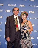 Photo of Pink & her father at 2000 Billboard Music Awards<br> Chris Walter<br>