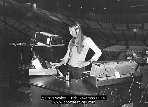 Photo of Rick Wakeman by Chris Walter , reference; rick-wakeman-005a,www.photofeatures.com