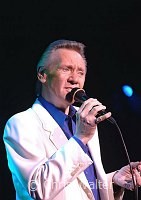 Righteous Brothers 2002  Bobby Hatfield  in Las Vegas
