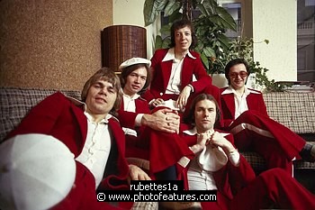 Photo of Rubettes by Chris Walter , reference; rubettes1a,www.photofeatures.com
