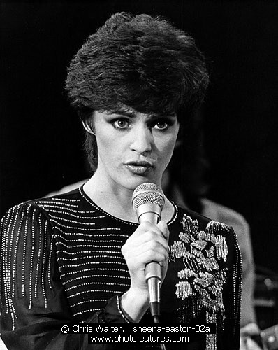 Photo of Sheena Easton by Chris Walter , reference; sheena-easton-02a,www.photofeatures.com