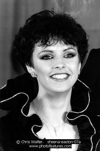Photo of Sheena Easton by Chris Walter , reference; sheena-easton-07a,www.photofeatures.com