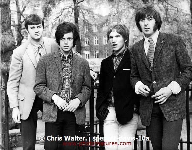 Photo of Spencer Davis for media use , reference; spencer-davis-10a,www.photofeatures.com