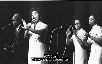 Photo of Staple Singers by Chris Walter , reference; s07001a,www.photofeatures.com