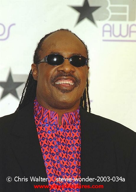Photo of Stevie Wonder for media use , reference; stevie-wonder-2003-034a,www.photofeatures.com