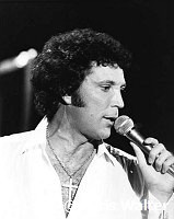 Tom Jones 1980<br> Chris Walter<br>