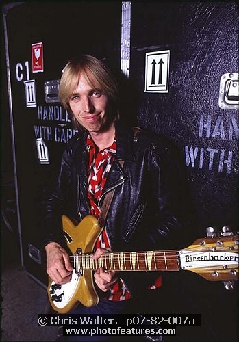 Photo of Tom Petty for media use , reference; p07-82-007a,www.photofeatures.com