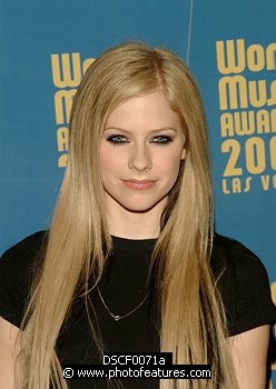 Photo of Avril Lavigne arriving for pre-awards dinner for 2004 World Music Awards in Las Vegas 14th September 2004. Photo by Chris Walter/Photofeatures , reference; DSCF0071a