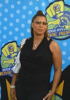 Photo of Queen Latifah<br>at the 2003 Movie Awards at Shrine Auditorium in Los Angeles 5/31/03. 