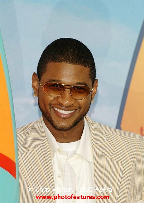 Photo of 2004 Teen Choice Awards for media use , reference; DSCF4247a,www.photofeatures.com