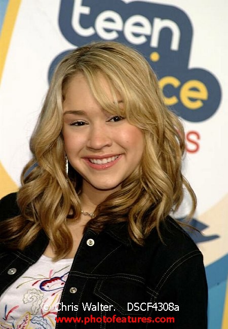 Photo of 2004 Teen Choice Awards for media use , reference; DSCF4308a,www.photofeatures.com