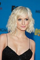 Photo of Ashlee Simpson