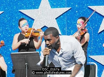 Photo of Kanye West performs at the NFL Opening Kickoff 2005 at the Los Angeles Coliseum , reference; DSC_0167a