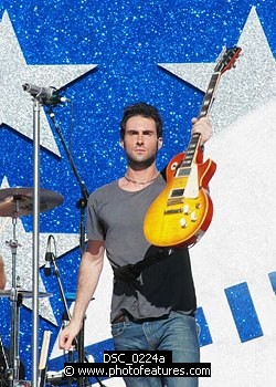 Photo of Maroon 5's Adam Levine performs at the NFL Opening Kickoff 2005 at the Los Angeles Coliseum , reference; DSC_0224a