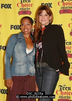 Photo of Regina King and Sandra Bullock in the Press Room at 2005 Teen Choice Awards at Gibson Amphitheatre in Universal City, California, August 14th 2005. Photo by Chris Walter/Photofeatures , reference; DSC_8215a