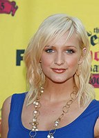 Photo of Ashlee Simpson<br>at the 2005 Teen Choice Awards at the Gibson Amphitheatre in Universal City, August 14th 2005. Photo by Chris Walter/Photofeatures.