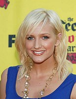 Photo of Ashlee Simpson<br>at the 2005 Teen Choice Awards at the Gibson Amphitheatre in Universal City, August 14th 2005. Photo by Chris Walter/Photofeatures.