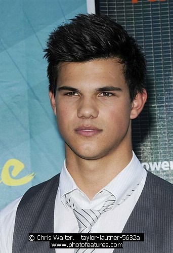 Photo of Teen Choice 2009 Awards by Chris Walter , reference; taylor-lautner-5632a,www.photofeatures.com