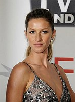 Photo of Gisele Bundchen arrives at AFI's 39th Annual Achievement Award Honoring Morgan Freeman at Sony Studios on June 9,2011 at Culver City, California.